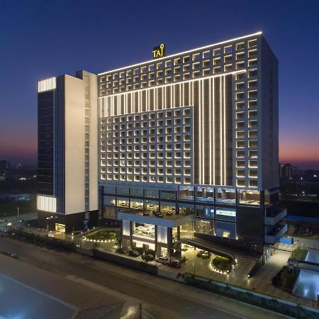 Taj Skyline Ahmedabad Hotel Exterior photo Taj Bengal, Kolkata